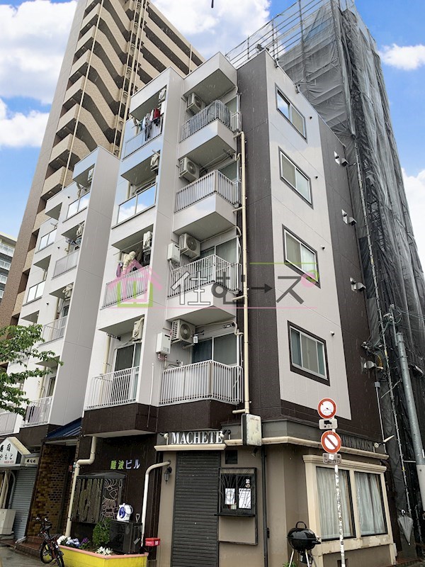 難波ビル 外観
