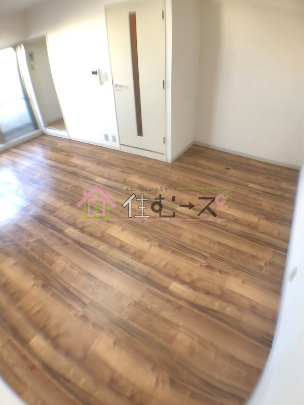 十三本町ユニハウス ベッドルーム