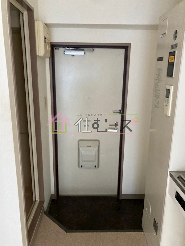 コート堀江  玄関