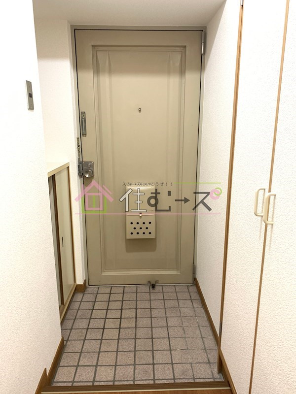 東三国グランドハイツ北 玄関