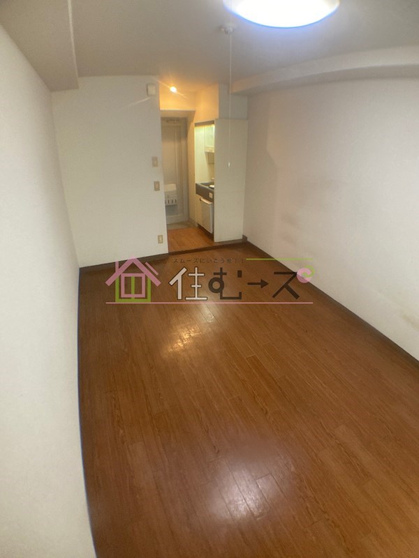 ラパンジール市岡元町 リビング