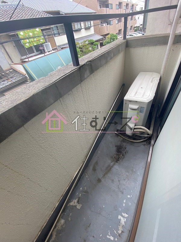 ロイヤル遠里小野 ベランダ