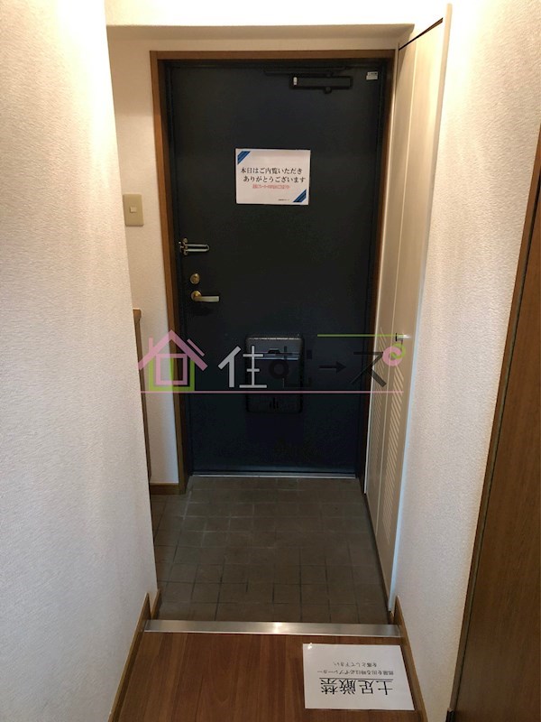 ノルデンハイムリバーサイド十三 玄関