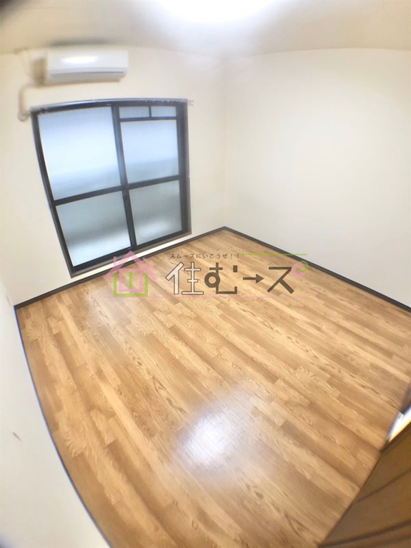 ロイヤルハイツ苅田 ベッドルーム