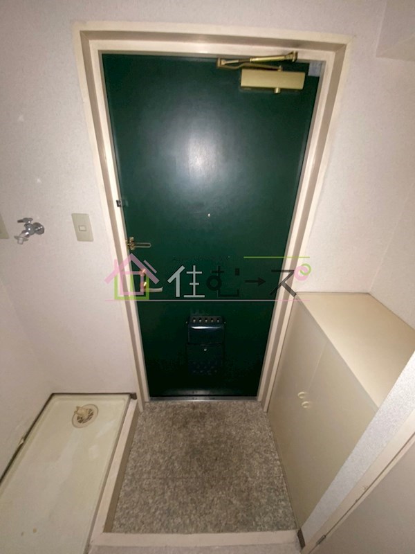 メゾンラフィネ 玄関