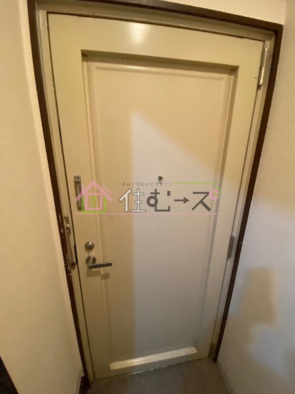 メビウス上本町西レジデンス 玄関