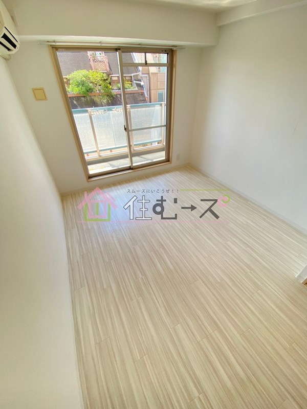 S・Eファースト ベッドルーム