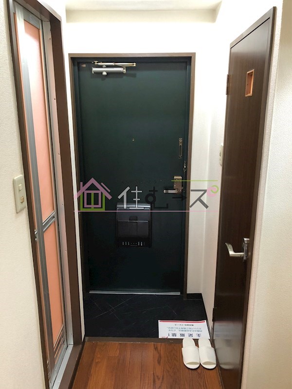 ベルエトワールK 玄関