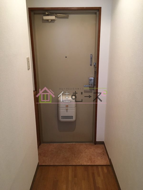 ジュネスアマリ 玄関