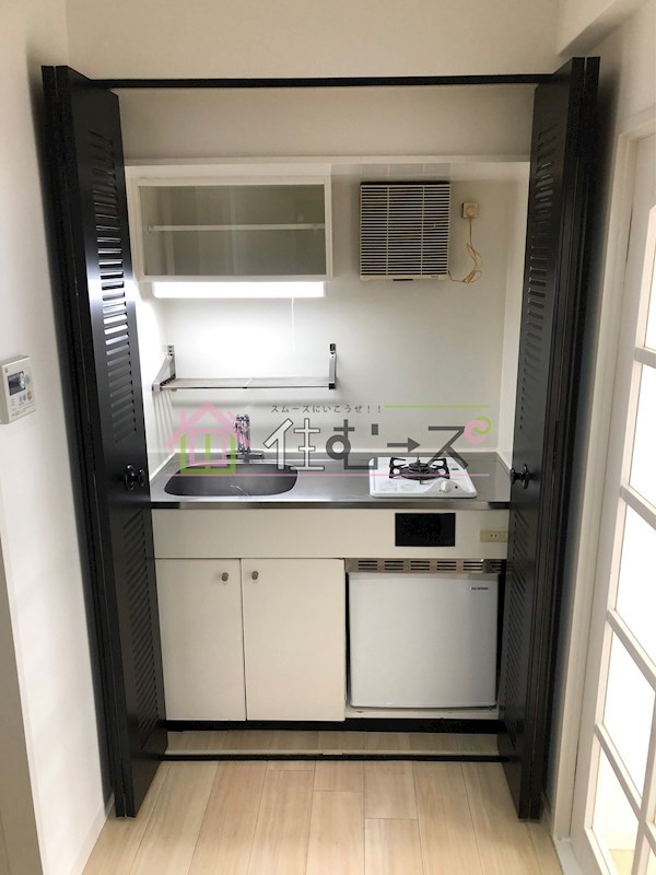 カルマーレナンバウェスト キッチン