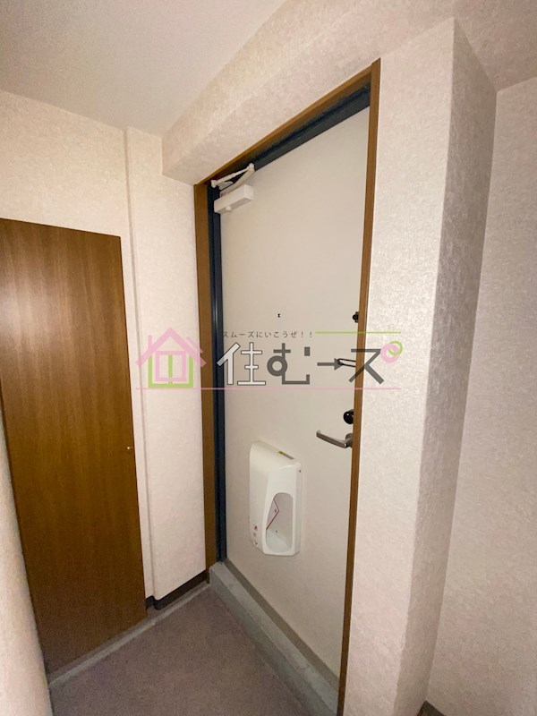 ドエル堀江南 玄関