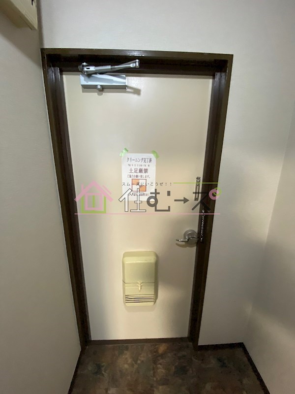 ヒューマンビレッジ 玄関