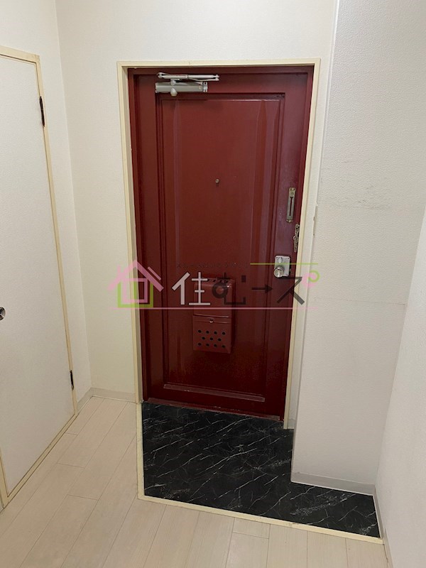 グランドハイツ正覚寺 玄関