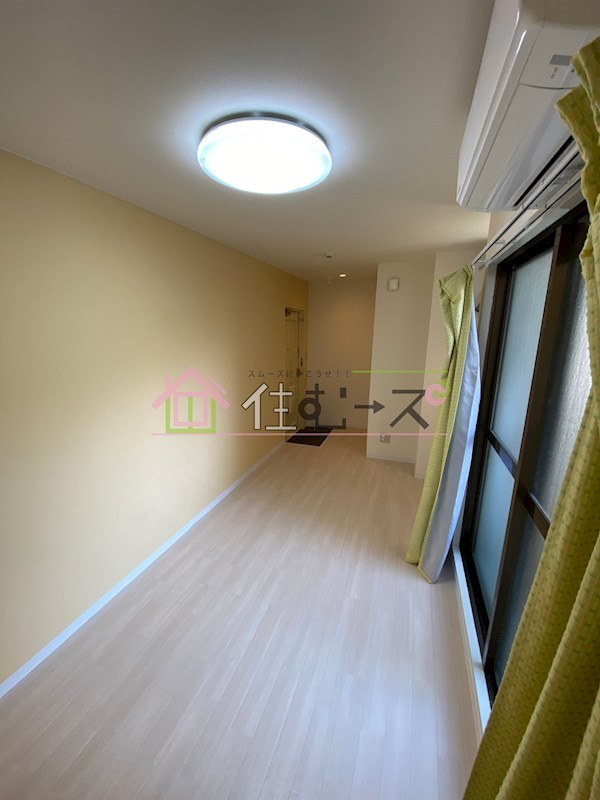 デイルーチェ上新庄 リビング