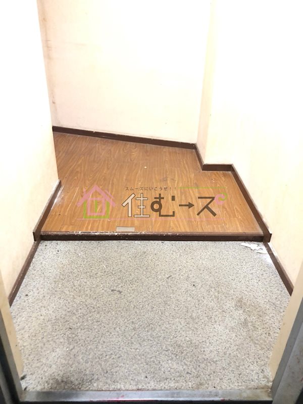 ラパンジール阿波座Ⅱ 玄関