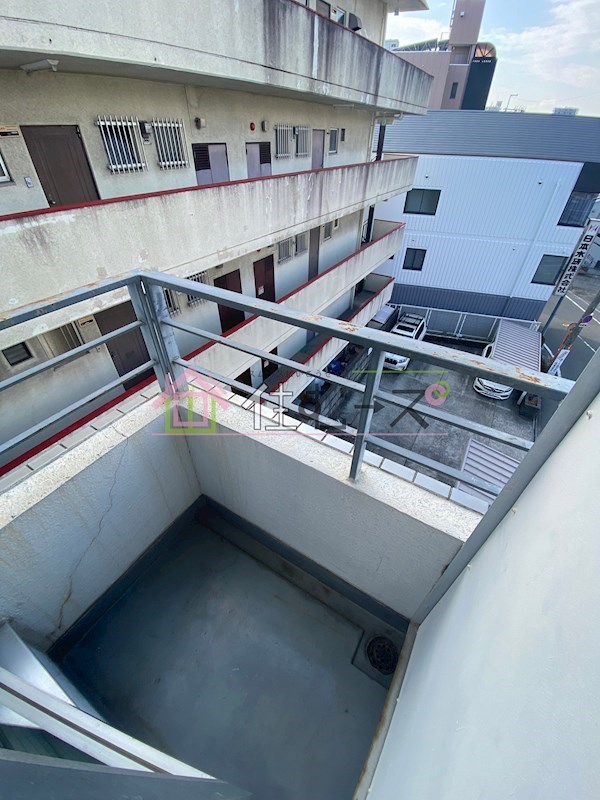 ラ・ペール一番館 ベランダ