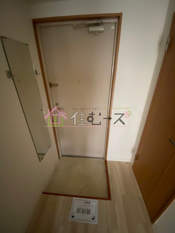 ブランドール本田 玄関