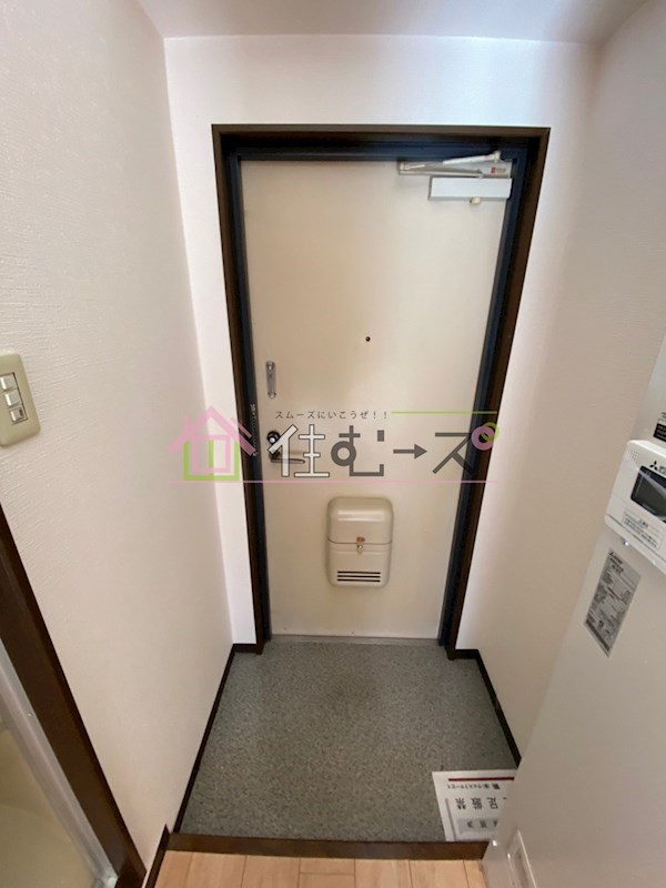 エムロード蒲生 玄関