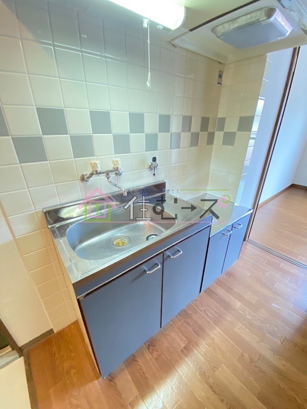 ラフィーネ鶴見 キッチン