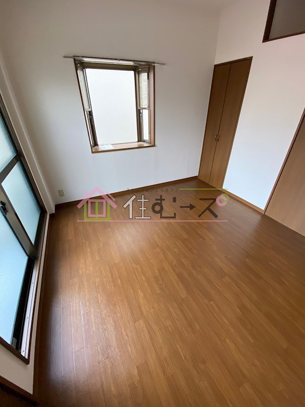 ラフィーネ鶴見 ベッドルーム