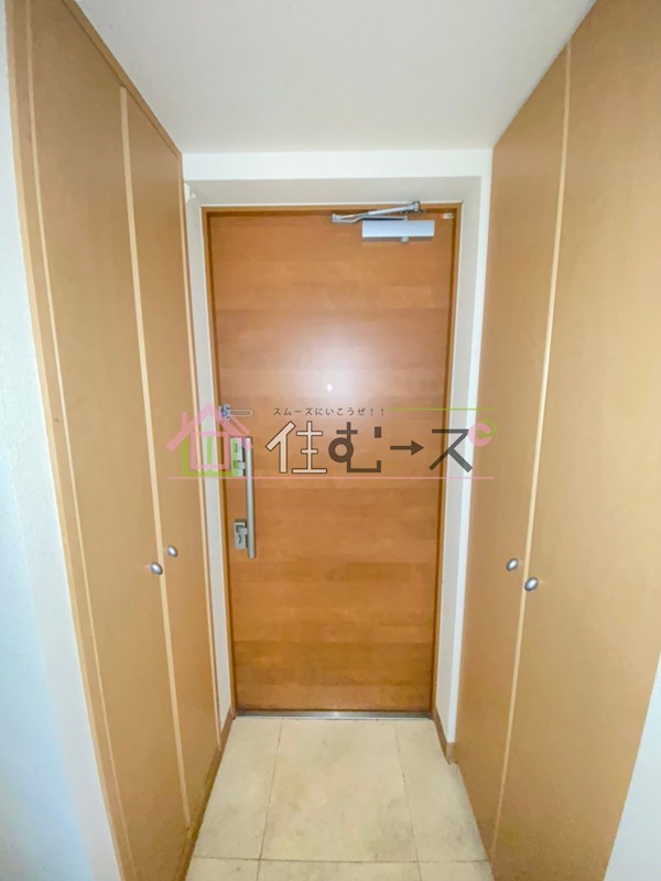 エステムコート難波サウスプレイス 玄関