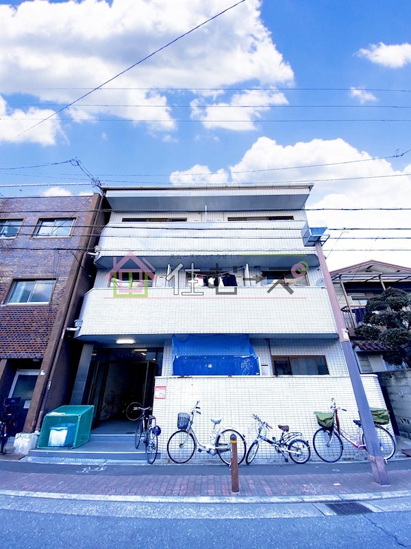 サンハイツ中宮 外観