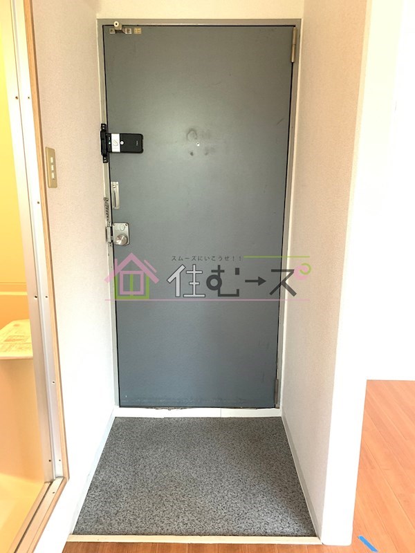 アパートメント淀川 玄関