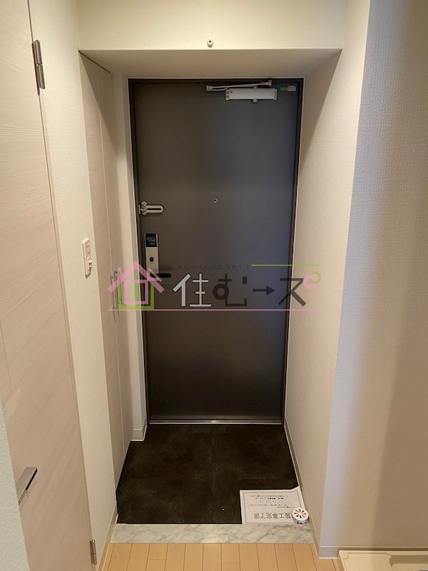 エスリード京橋ステーションプラザ 玄関