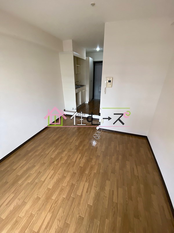 ドミール堺筋本町 リビング