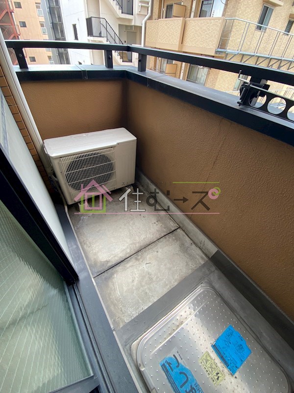 ドミール堺筋本町 ベランダ