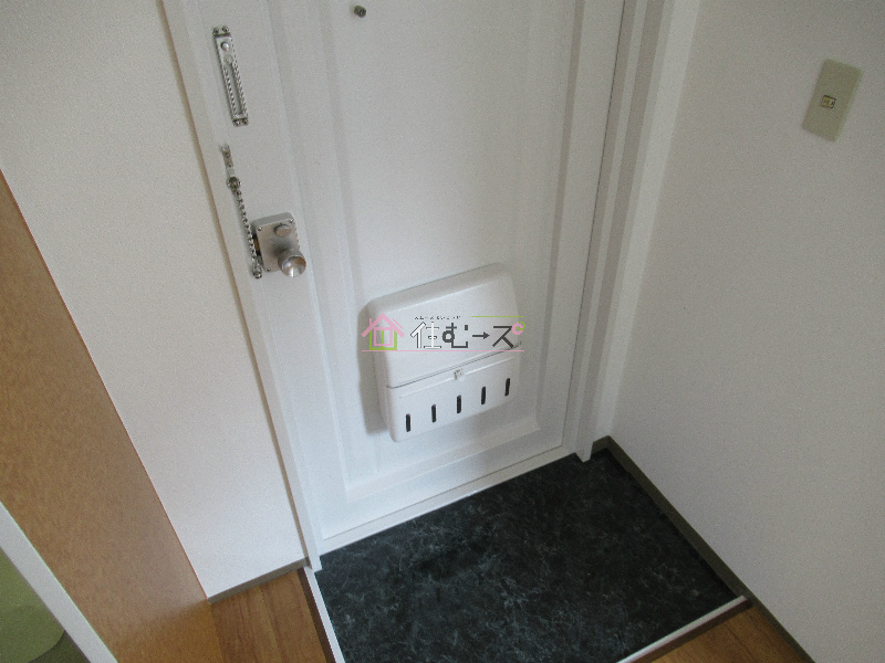 大宝　大手前ロイヤルハイツ  玄関