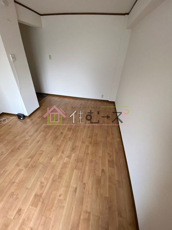 プレアール下新庄Ⅱ リビング