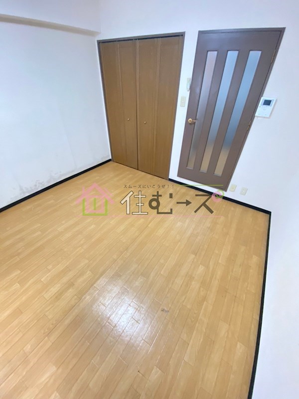 ロイヤルハイツ苅田 リビング