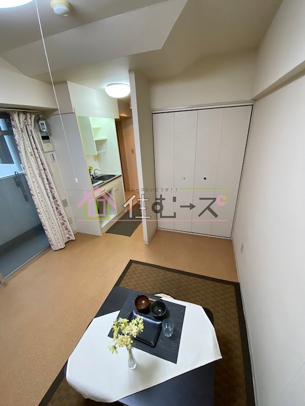 スーパーコート長居公園フロント リビング