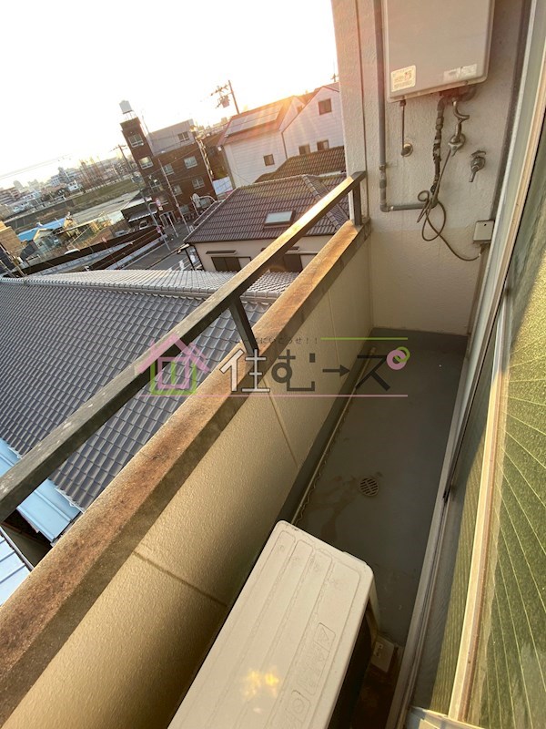 ロイヤル遠里小野 ベランダ