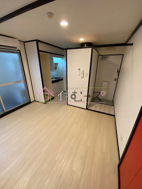 新大阪ハイツ リビング