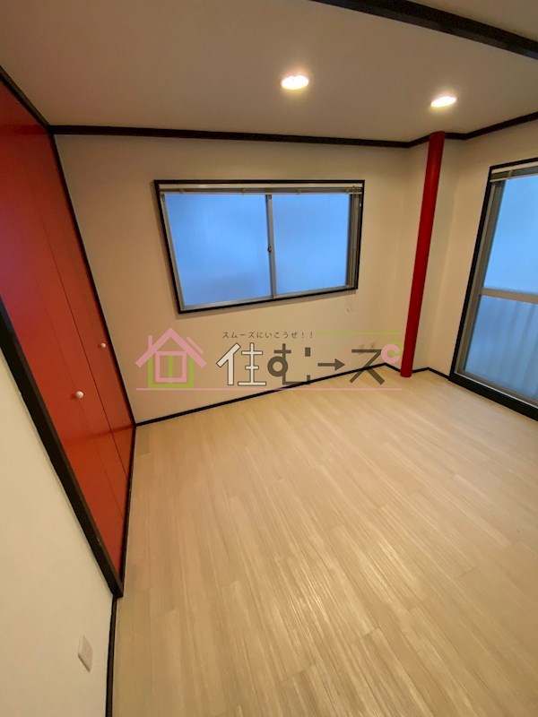 新大阪ハイツ ベッドルーム