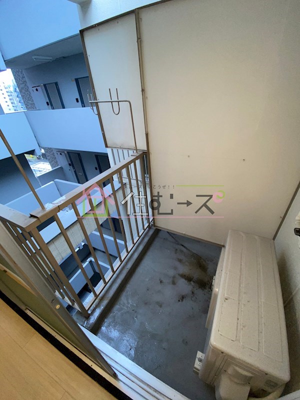 新大阪ハイツ ベランダ