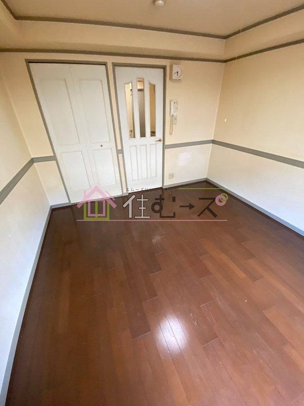 リバーライズ本町 リビング