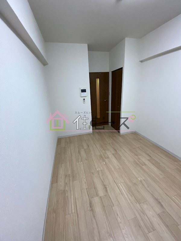 エスリード本町 リビング