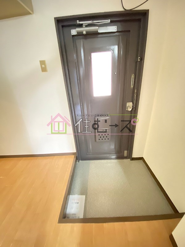 ローズハイツ 玄関