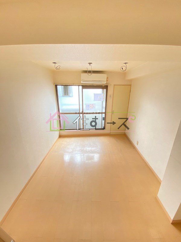 ル・パラ九条 リビング