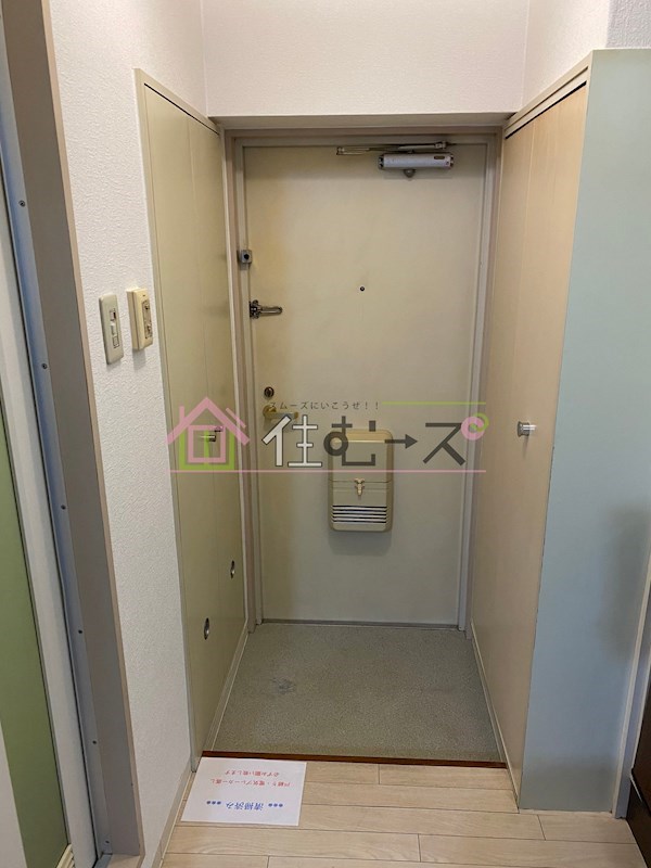 リエス天王寺東 玄関