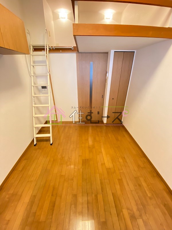 エステムコート梅田東アクアパレス リビング