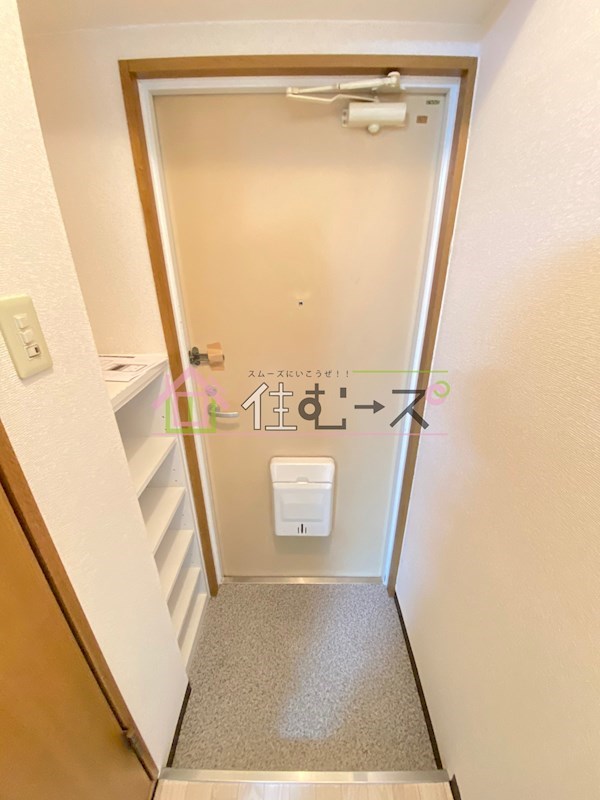 インペリアル高津 玄関