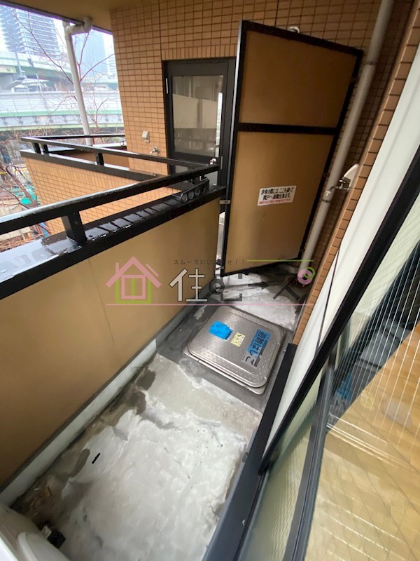 ドミール堺筋本町 ベランダ
