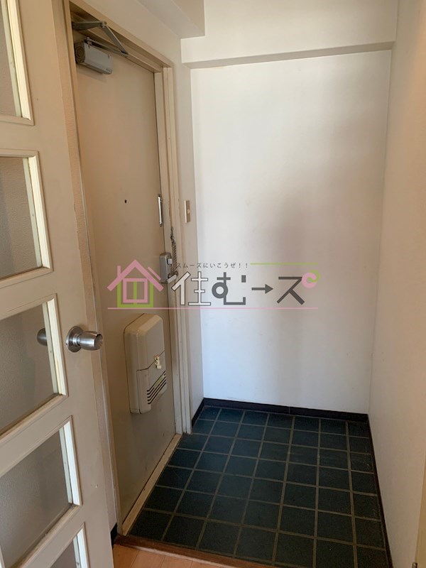 ニューライフ本町 玄関