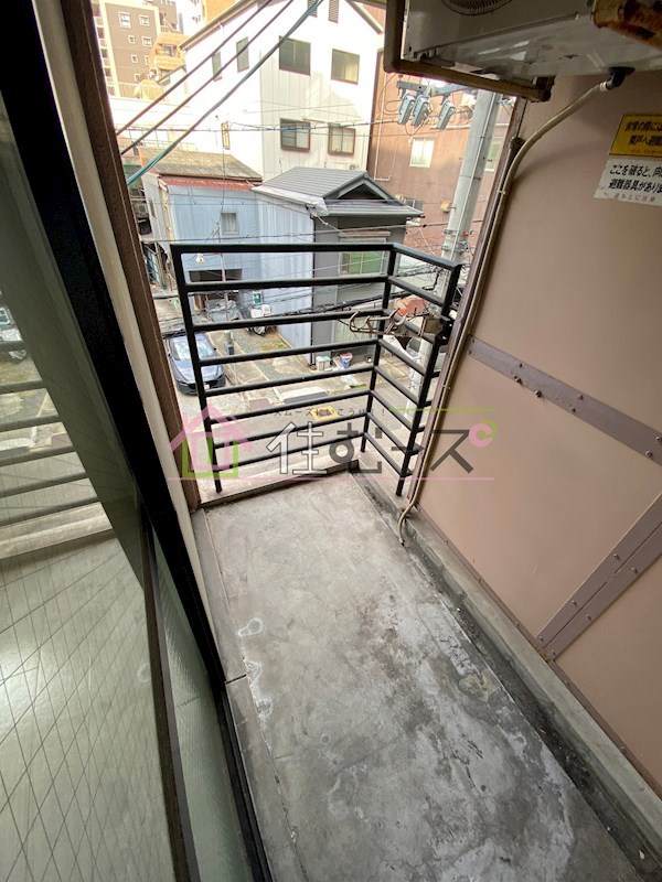 ハイエスト下寺 ベランダ