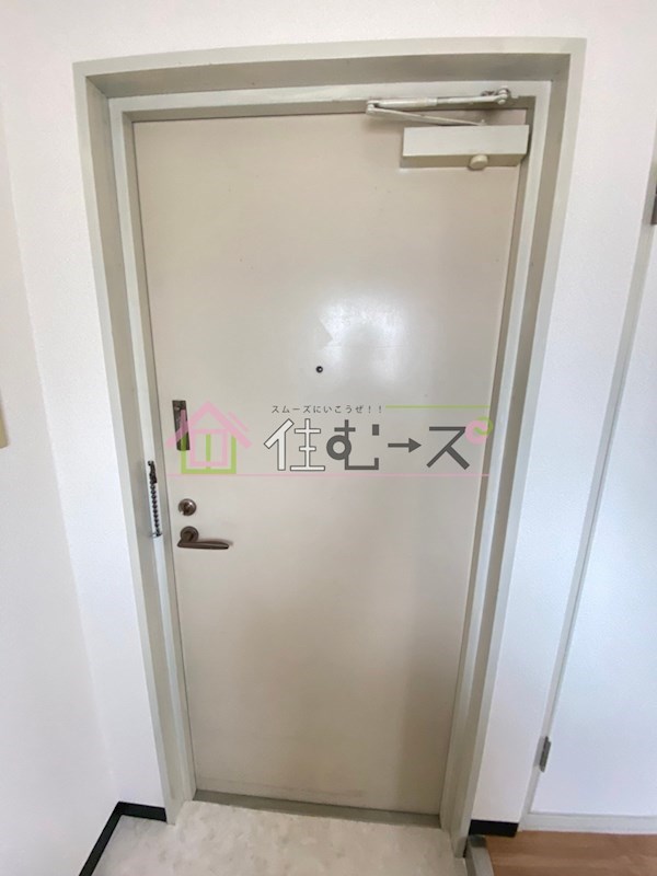 プチメゾン15 玄関