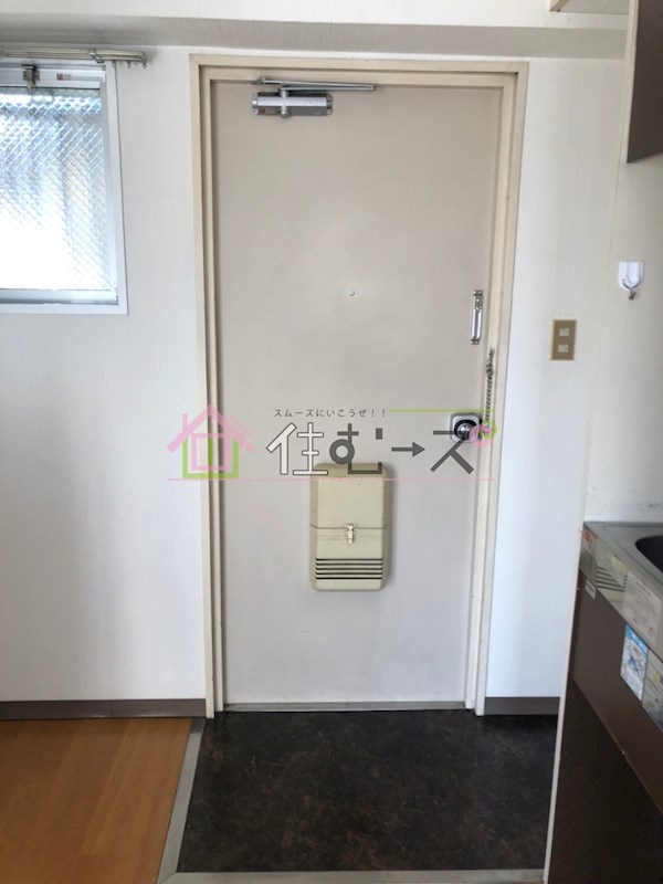 平岡マンション 玄関